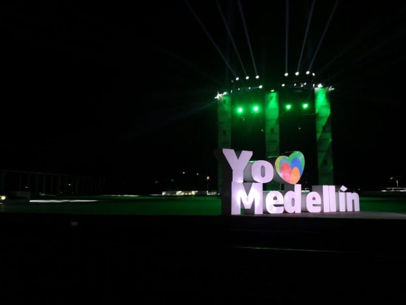 Medellín: Nightlife Tour - Pickup and Accessibility