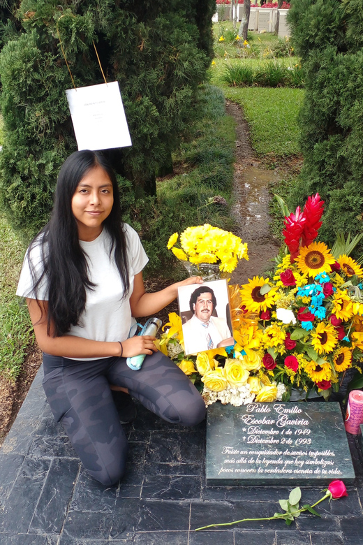Medellin: Pablo Escobar and Private City Tour. 2 Tours in 1 - Recommendations and Important Information