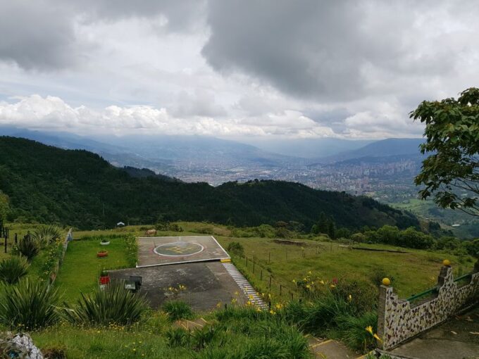Medellín: Pablo Escobar Jail Private Tour - Important Tour Details