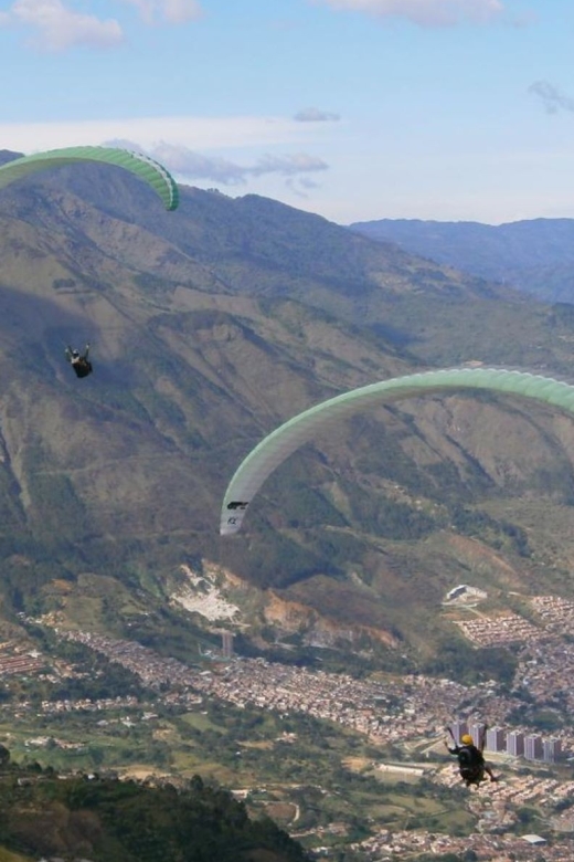 Medellín: Paragliding Experience - Logistics