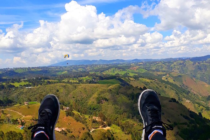 Medellín Paragliding Experience + Transportation (Medellín) - What to Expect During the Flight