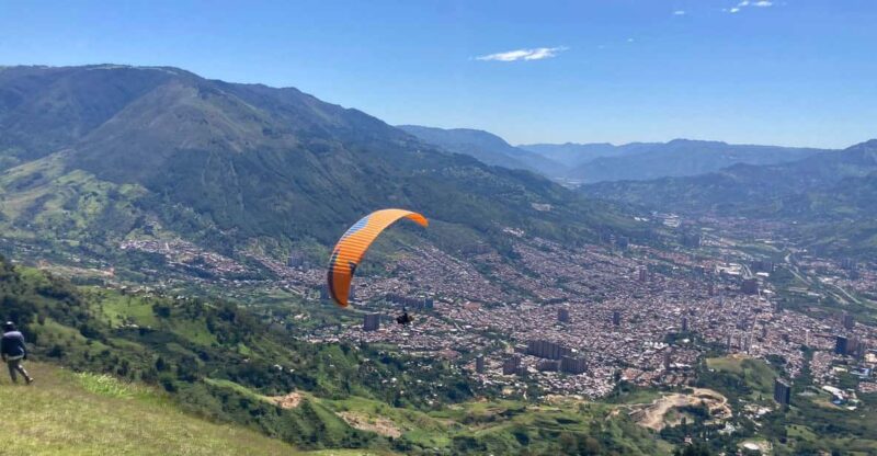 Medellín Paragliding - Go Pro Included - Duration and Pricing