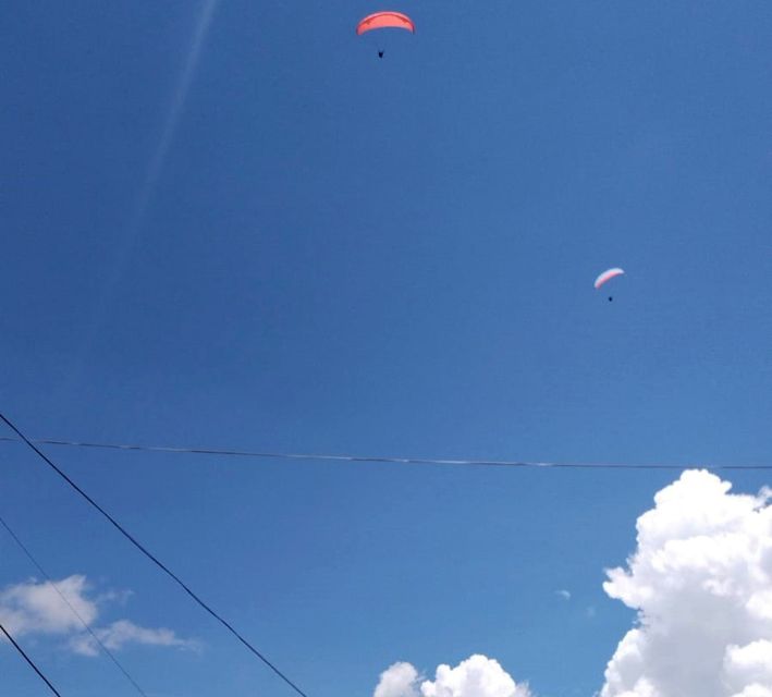 Medellín: Paragliding in the Colombian Andes - Gear and Equipment