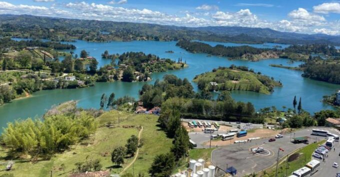 Medellín: Peñol & Guatapé Private Tour - Enjoy Boat Ride on the Lake