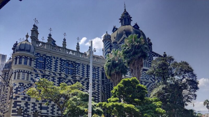 Medellin: Private 8-day Immersive Cultural Tour & Day Trips - Key Points