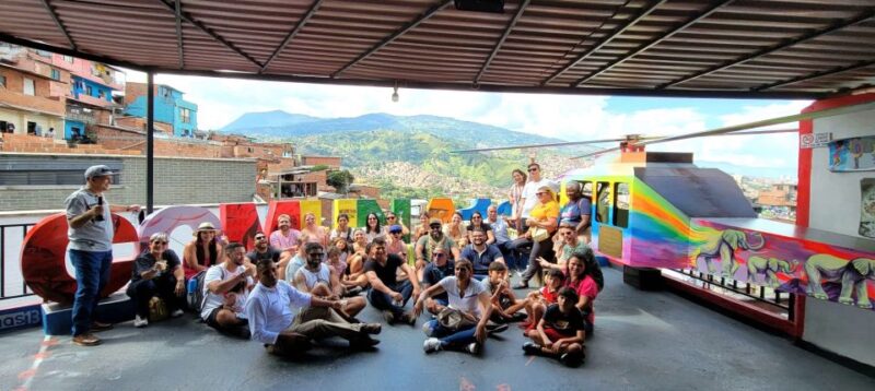 Medellín: Private City Tour With Metrocable and Comuna 13 - Botero Plaza and Sculptures