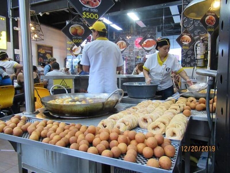 MEDELLÍN: PRIVATE FOOD TOUR WITH THE BEST VIEWPOINTS! - Food Experience