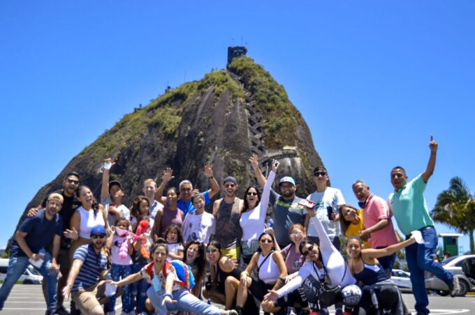 Medellín: Private Guatapé Tour With Breakfast, Lunch & Cruise - Climbing El Peñón