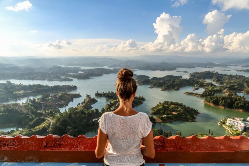 Medellín: Private Guatapé With Peñol Tickets and Boat Ride - Highlights of the Itinerary