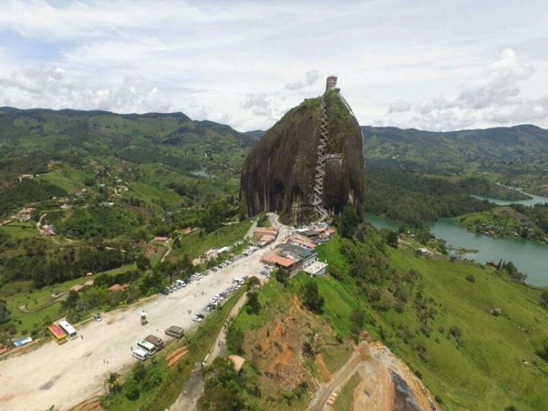 Medellín: Private Guatapé With Peñol Tickets and Boat Ride - Included in the Tour