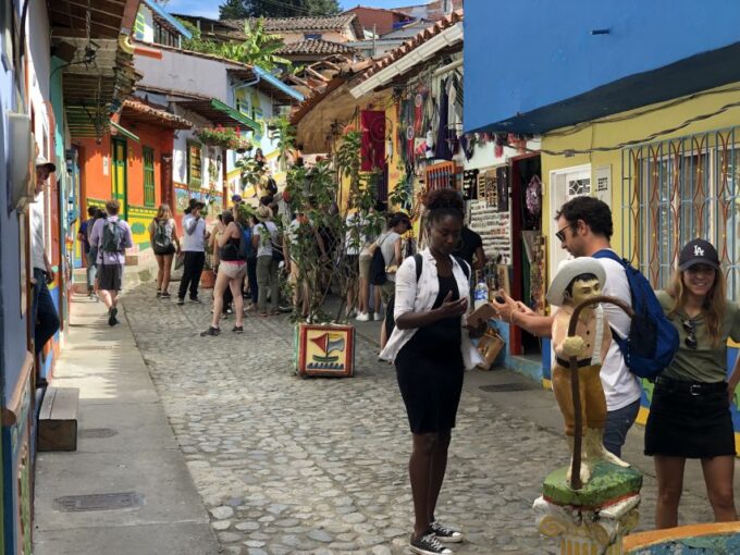 Medellín: Private Guatapé With Peñol Tickets and Boat Ride - Pricing and Availability