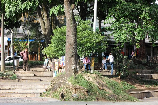 Medellin Pub Crawl Including Food and City Tour - Key Points