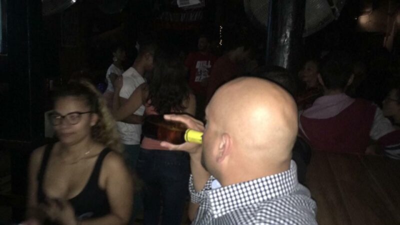Medellín Pub Crawl Tour With Drinks - Key Points
