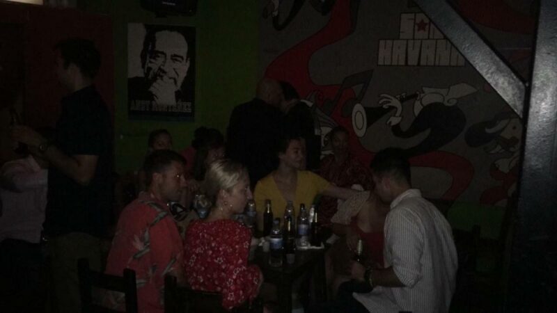 Medellín Pub Crawl Tour With Drinks - Experience Highlights