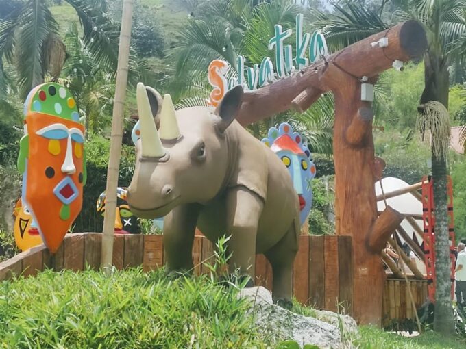 MEDELLIN: SELVATIKA AQUATIC PARK TOUR + CONCEPCION - Transportation and Activities