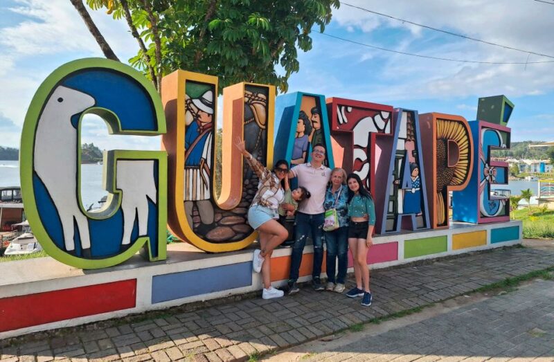 Medellín: Stone of Peñol, Guatapé, and Animal Farm - Customer Feedback
