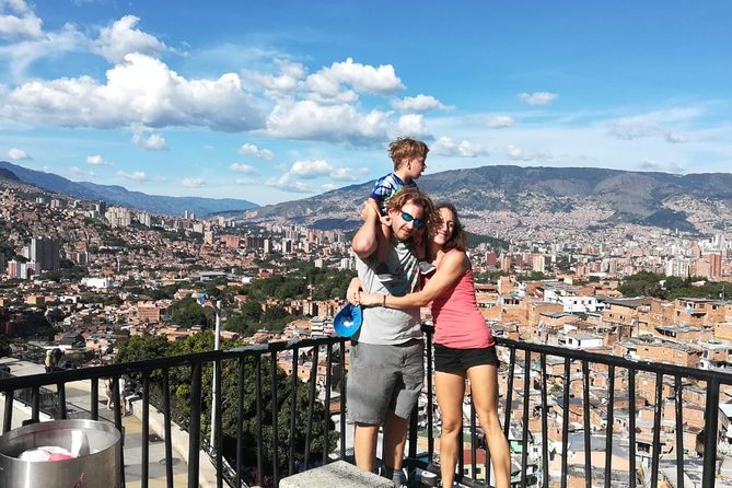 Medellin, Surrounding Villages and Coffee Tour 6 Nights 7 Days - Tour Schedule and Accessibility