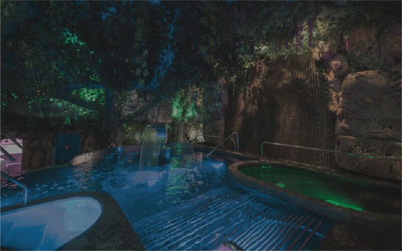 Medellín: Teppanyaki Experience and Spa Relaxation Therapy - Meeting Point and Logistics