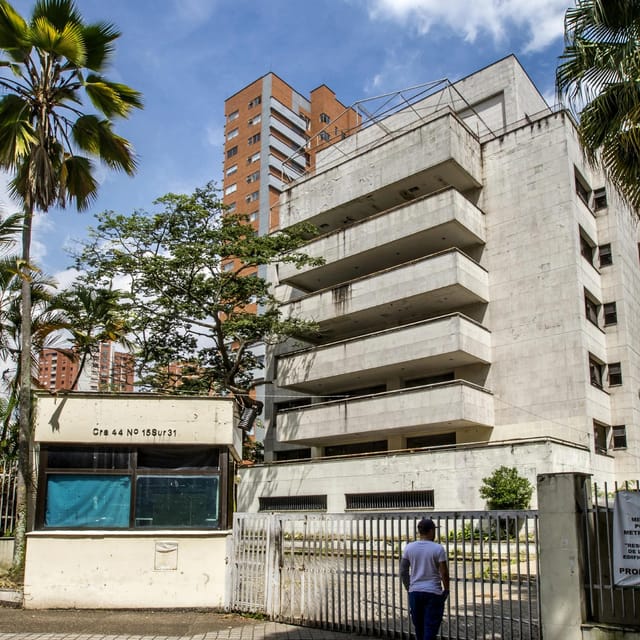 Medellin: The Patron Tour in the Cathedral - Itinerary Highlights