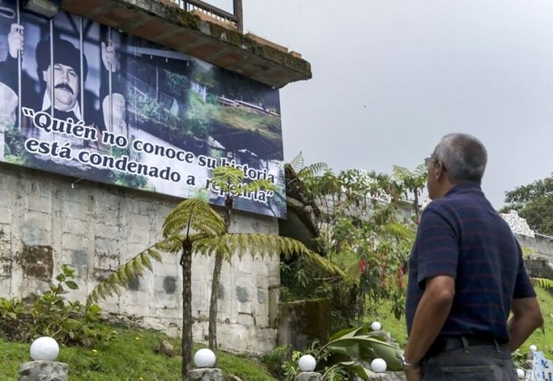 Medellín: The Real Pablo Escobar Tour - Participant Requirements