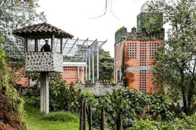 Medellín: The Real Pablo Escobar Tour - Itinerary Highlights