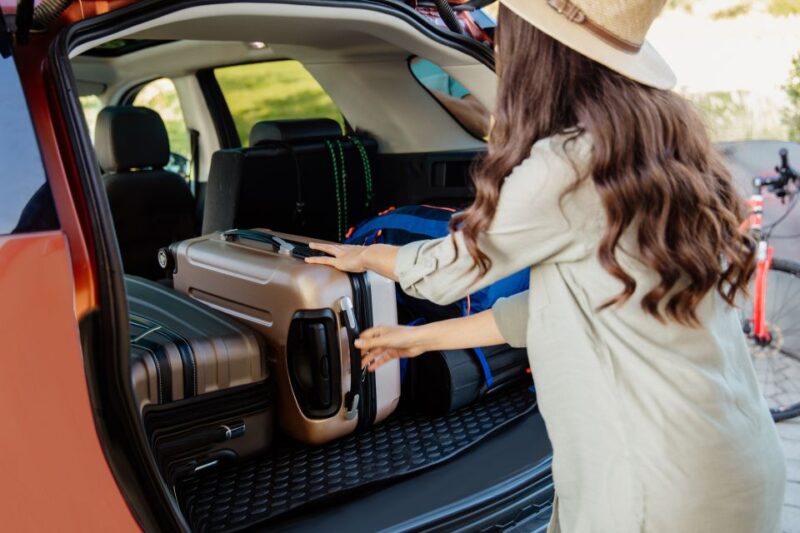 Medellín to or From Guatapé Private Transfer - Key Points