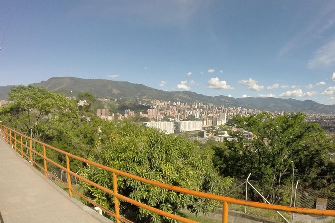 Medellin Tour With Fernando Botero'S, Street Art and Food Tour - Discovering Comuna 13s Street Art