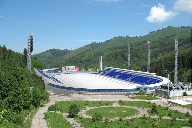 Medeu and Shymbulak Group Tour - Group Size and Languages