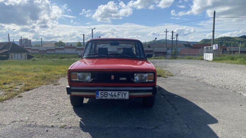 Medias: Private Tour in Vintage Car With Fortified Churches - Key Points