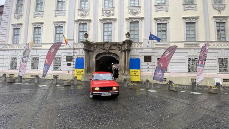 Medias: Private Tour in Vintage Car With Fortified Churches - Hotel Pickup and Dropoff