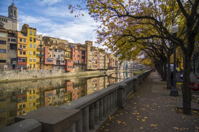 Medieval Castles and Girona City Exclusive Trip With Lunch - Inclusions and Exclusions