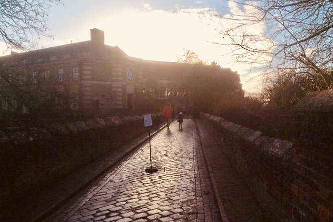 Medieval to Art Deco: Eltham Palace Private Tour - Highlights of Eltham Palace