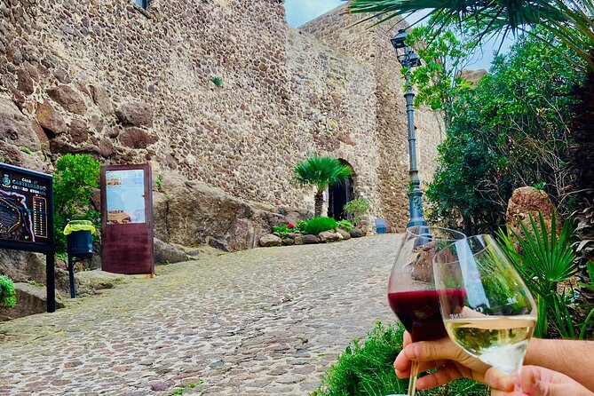 Medieval Village Walking Tour With Aperitif in Castelsardo - Exploring the Medieval Village