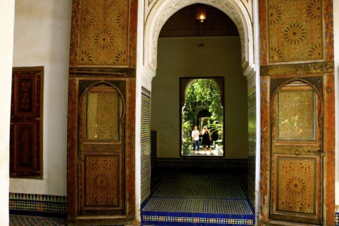 Medina: Private Half-Day Walking Tour Including 3 Tickets - Jewish Quarter