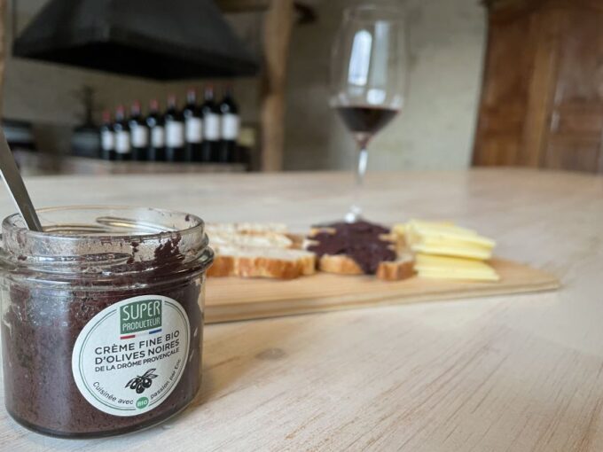 Medoc Afternoon Wine Tour, 2 Wineries, Tastings & Delicacies - Pickup and Drop-off