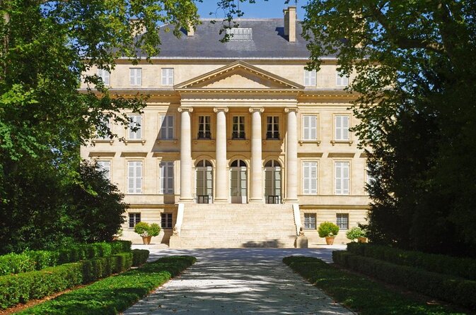 Medoc Region Private Sightseeing & Wine Day Trip With Tasting From Bordeaux - Booking Information