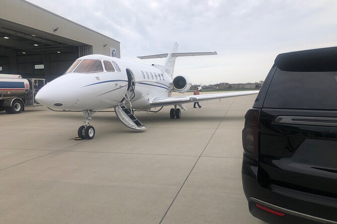 Meet and Greet Private SUV Transfer From ORD to Downtown Chicago - Pickup and Dropoff Locations