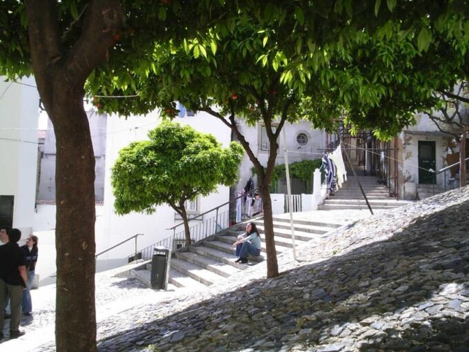 Meet Old Lisbon With a Fado Tour Guide - Highlights of the Tour