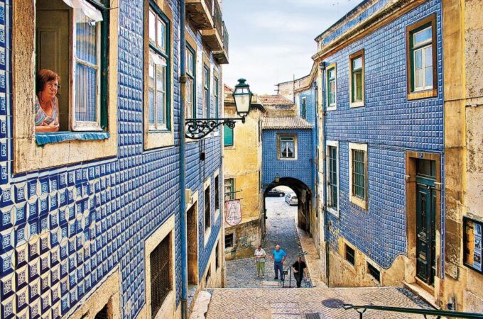 Meet Old Lisbon With a Fado Tour Guide - Frequently Asked Questions