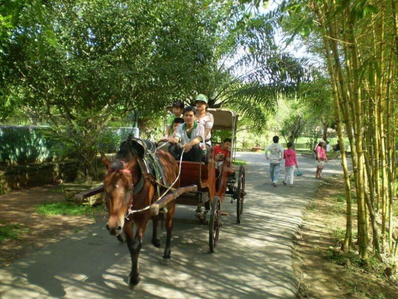 Mekong Delta 2 Days Tour :Explore Cai Rang Floating Market - Visiting Vinh Trang Pagoda and Tien River Boat Ride