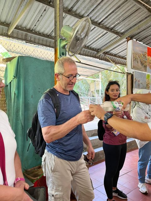 Mekong Delta Fullday Tour With Local Guide - Vinh Trang Pagoda Exploration