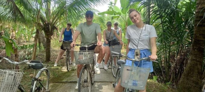 MeKong Delta Superior Small Group Tour - Traditional Experiences