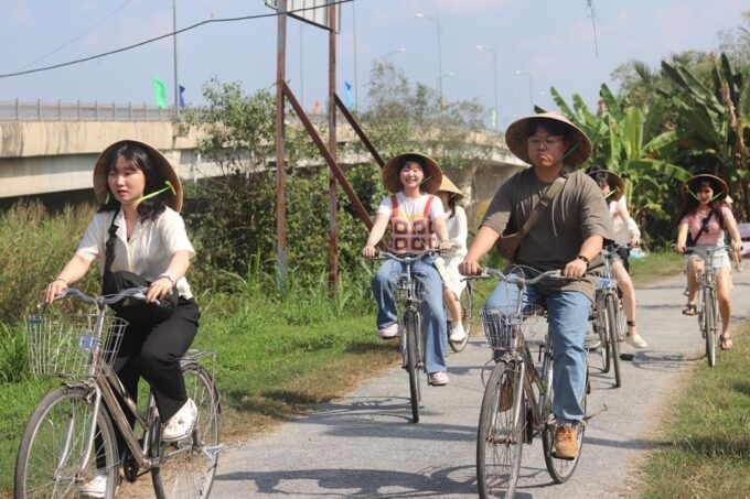 Mekong Private Tour: Ben Tre 1 Day With Biking - Boat Ride Along Canals