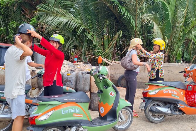 Mekong Relaxing Boat Cruise Through Quiet Canal (1.5hrs) - Booking Details