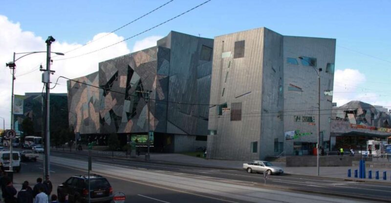 Melbourne 3-Hour Small Group Tour With Beach Boxes - Experience Highlights