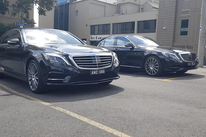 Melbourne Airport Arrival Or Departure Luxury Car Transfers - Customizable Options