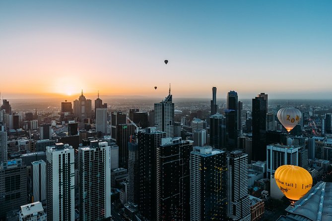 Melbourne Balloon Flight at Sunrise - Assisting With Balloon Inflation and Packing