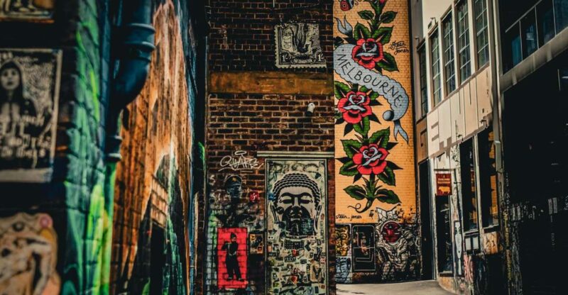 Melbourne: City Exploration Game With Bar and Cafe Stops - Key Points