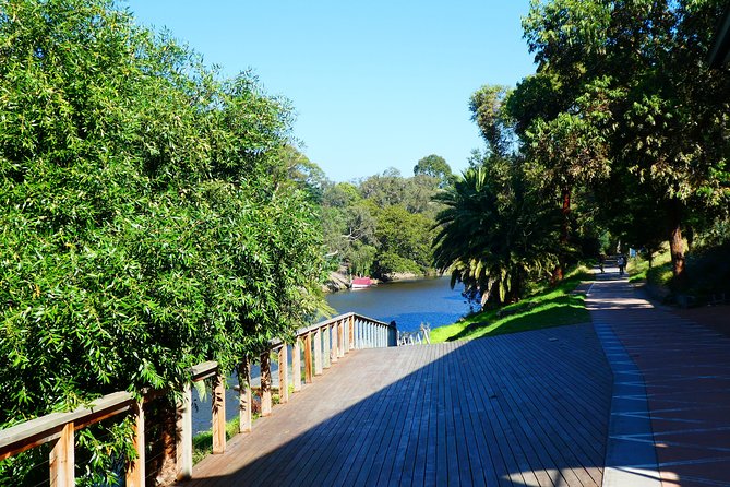 Melbourne City Tour: Lifestyle of the Rich and Famous - Tour Experience