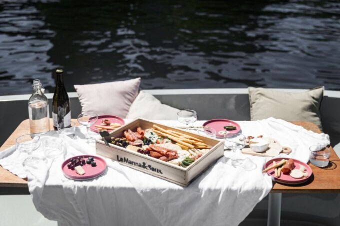 Melbourne: Electric Picnic Boat Rental on the Yarra River - Free Cancellation Policy